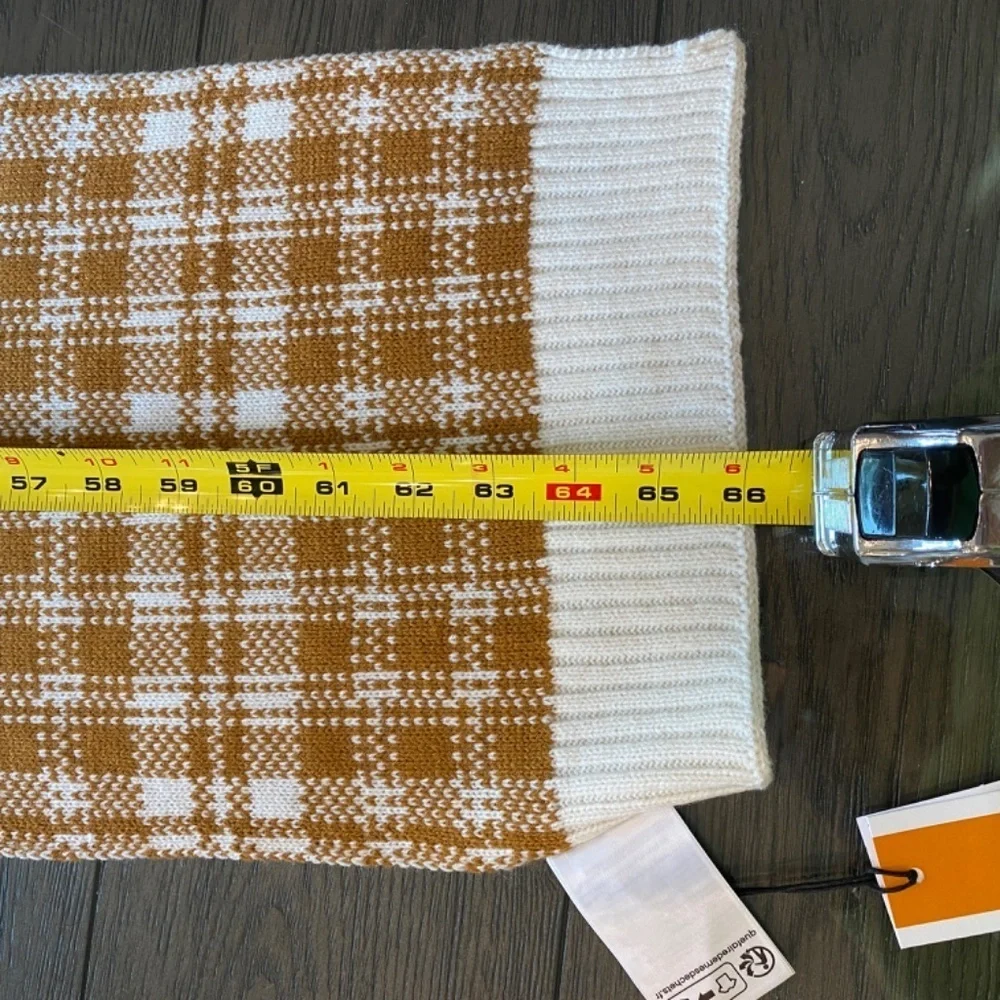 New! Timberland Tan and Cream Scarf wrap33889 NWT